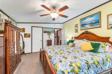 6 Mansfield Woods Way New Hampton NH 03256