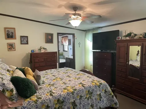 6 Mansfield Woods Way New Hampton NH 03256