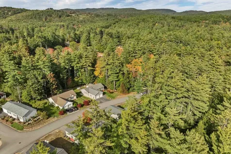 6 Mansfield Woods Way New Hampton NH 03256