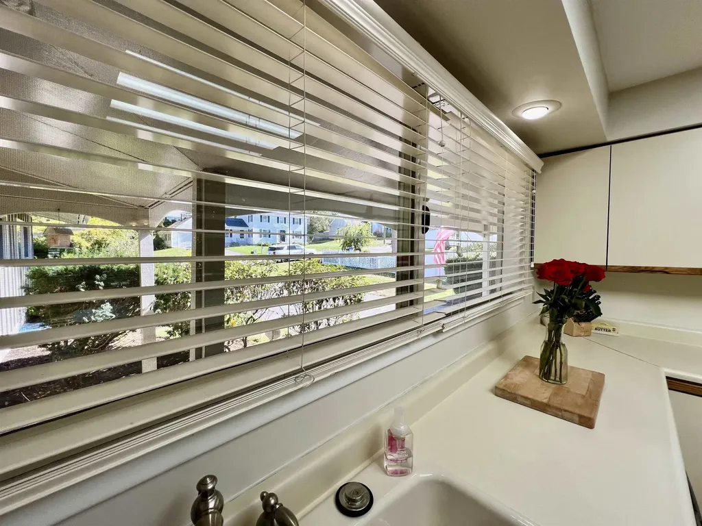 1060 Ray Street Manchester NH 03104