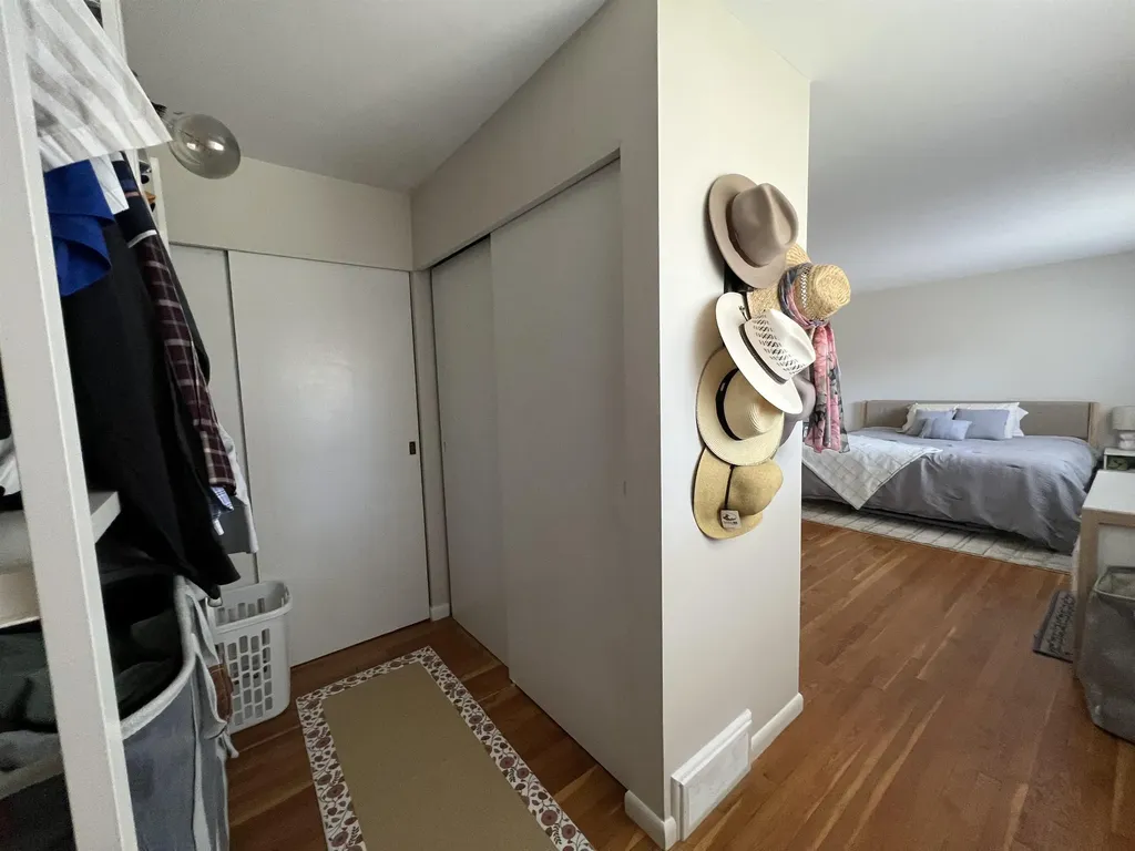 1060 Ray Street Manchester NH 03104