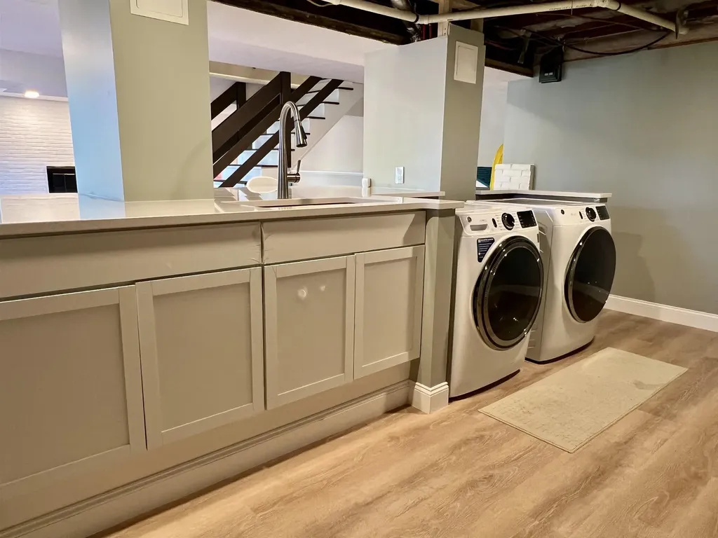 1060 Ray Street Manchester NH 03104