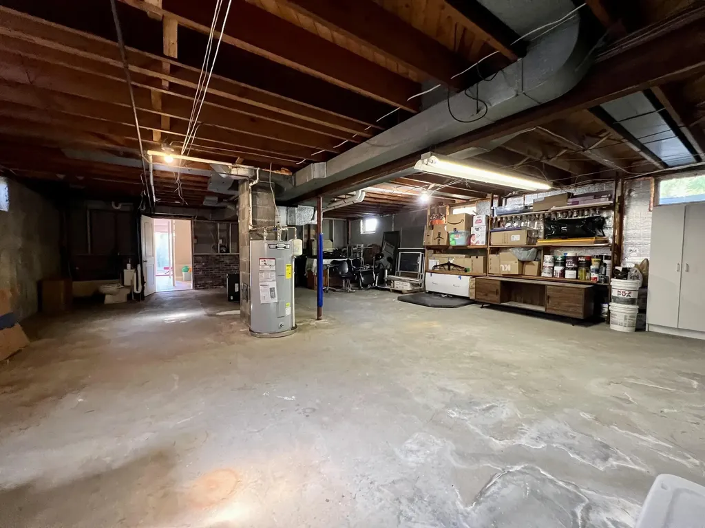 1060 Ray Street Manchester NH 03104