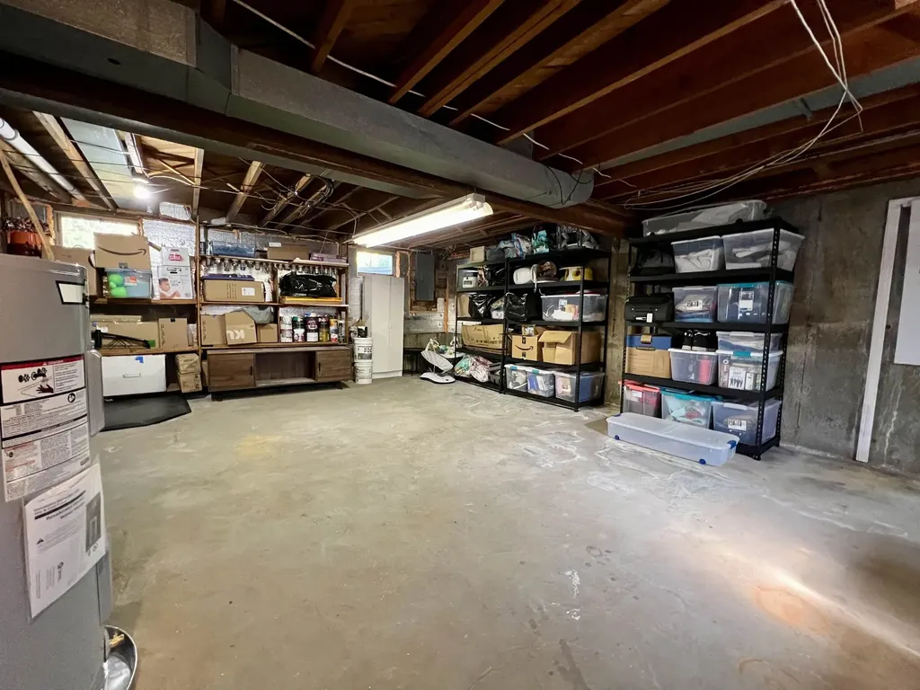 1060 Ray Street Manchester NH 03104