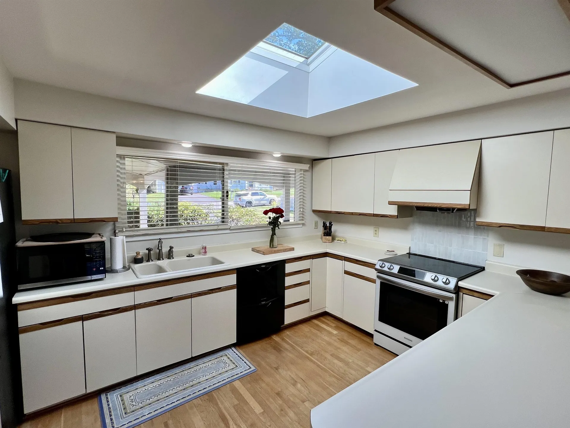 1060 Ray Street Manchester NH 03104