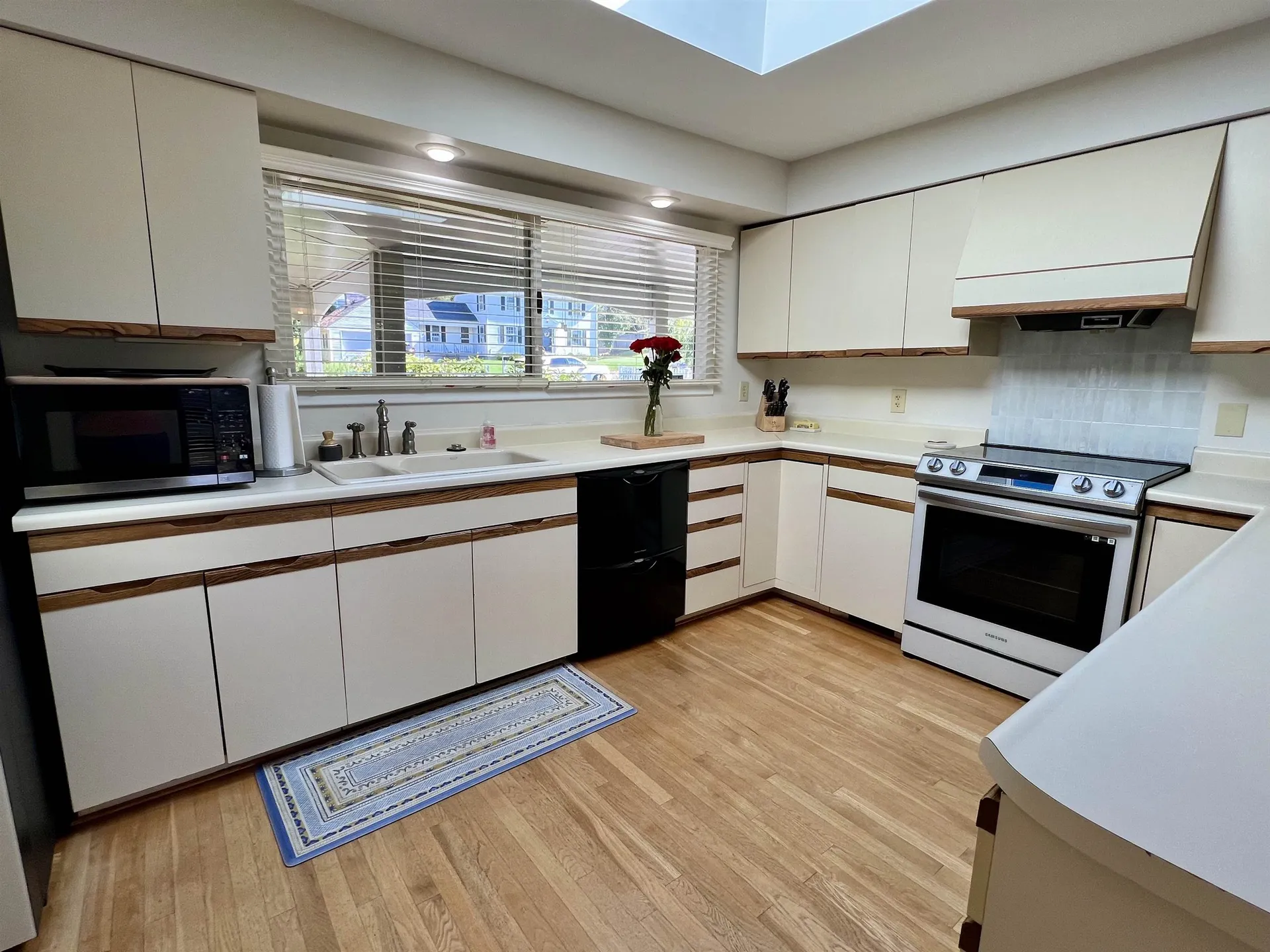 1060 Ray Street Manchester NH 03104