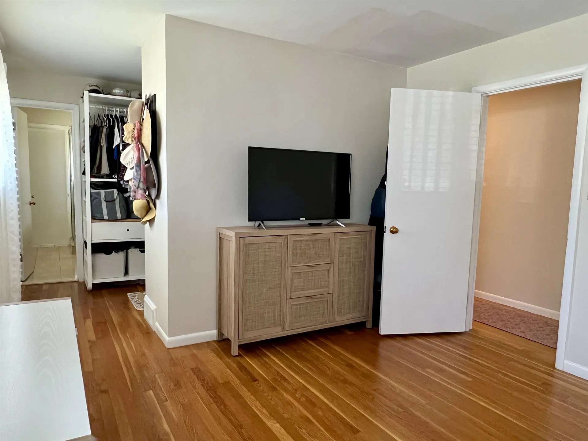 1060 Ray Street Manchester NH 03104