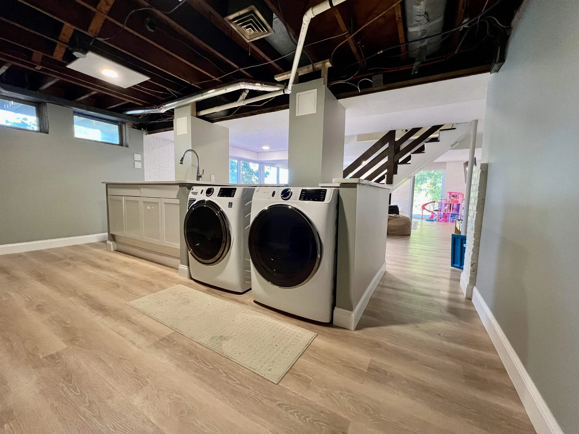 1060 Ray Street Manchester NH 03104