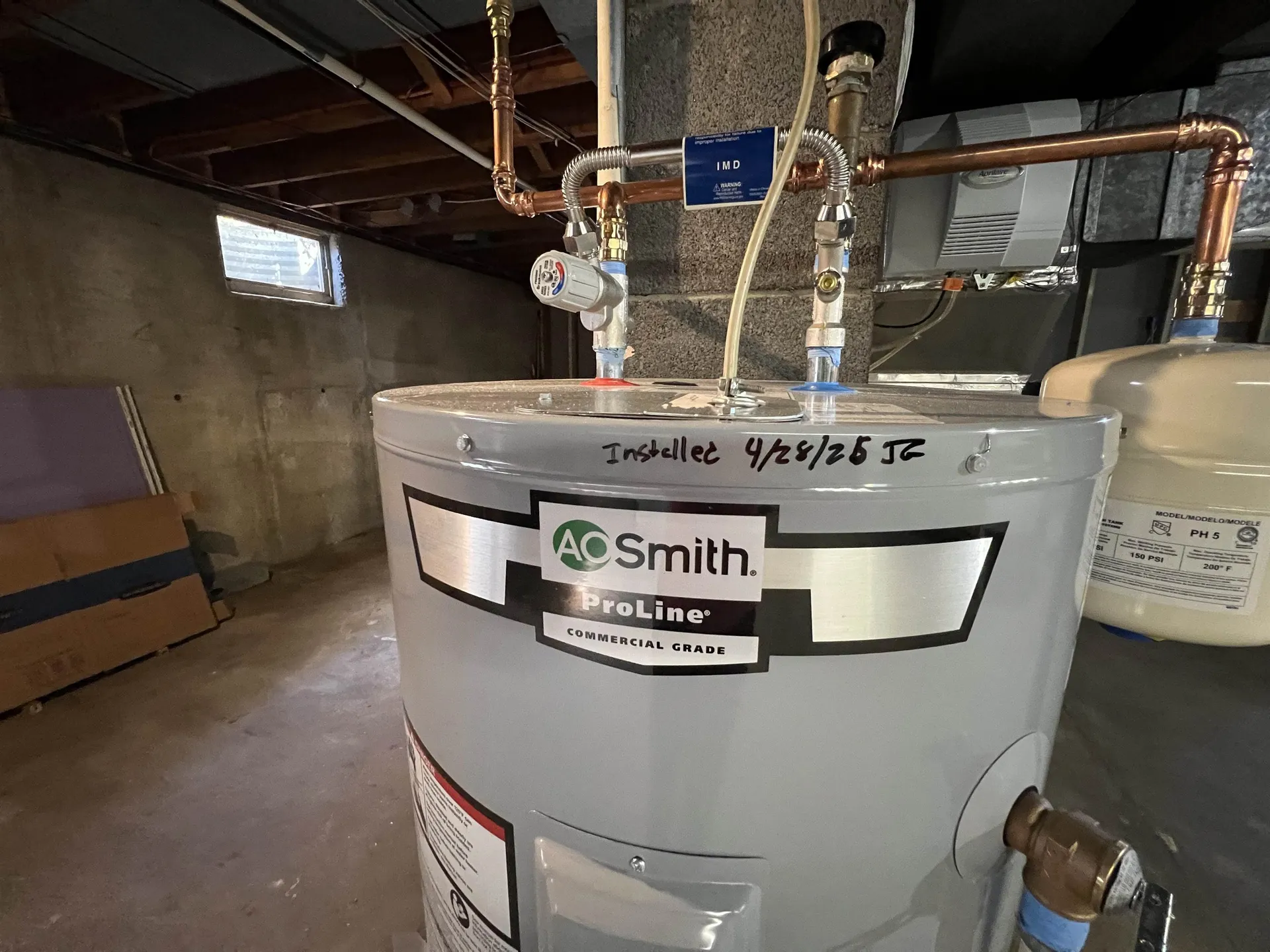 1060 Ray Street Manchester NH 03104