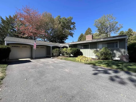 1060 Ray Street Manchester NH 03104