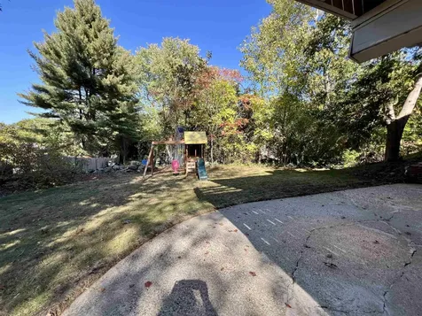 1060 Ray Street Manchester NH 03104