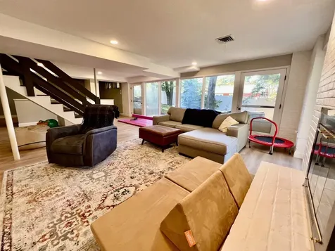 1060 Ray Street Manchester NH 03104