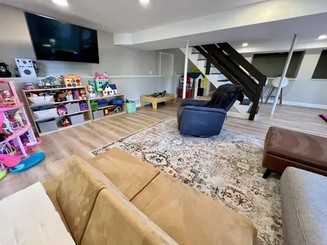 1060 Ray Street Manchester NH 03104