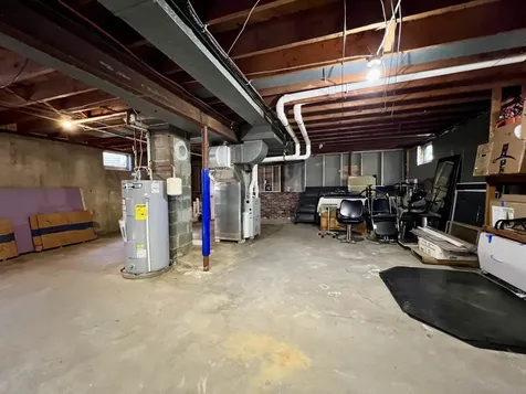 1060 Ray Street Manchester NH 03104