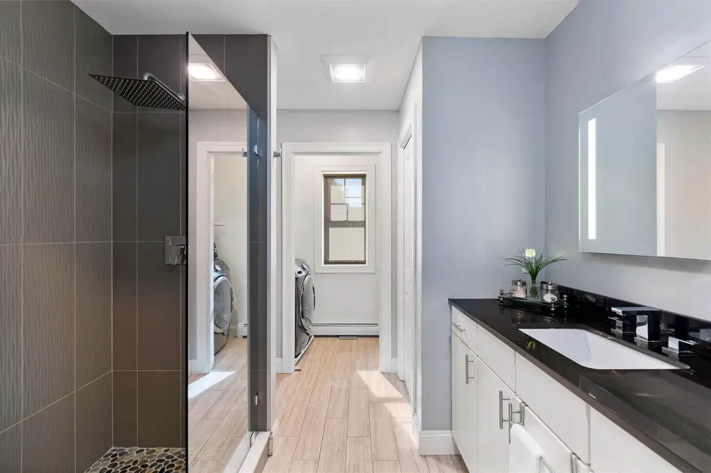 1 Sienna Lane Essex Junction VT 05452