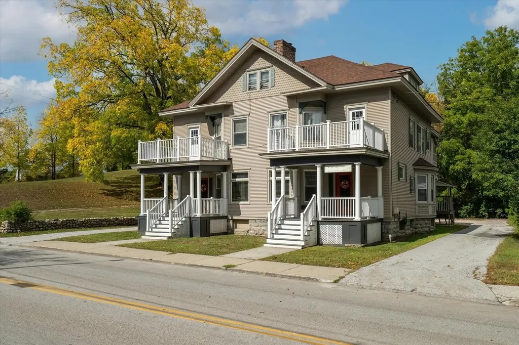 43-45 Crescent Street Rutland City VT 05701