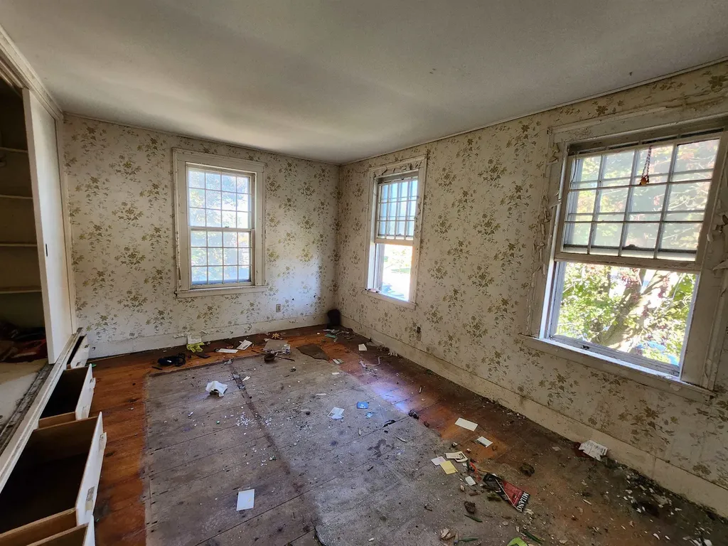 44 East Main Street Poultney VT 05764