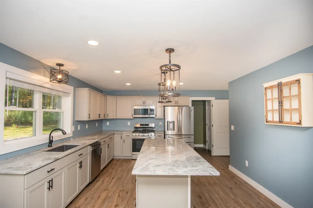 1029 Route 103a New London NH 03257