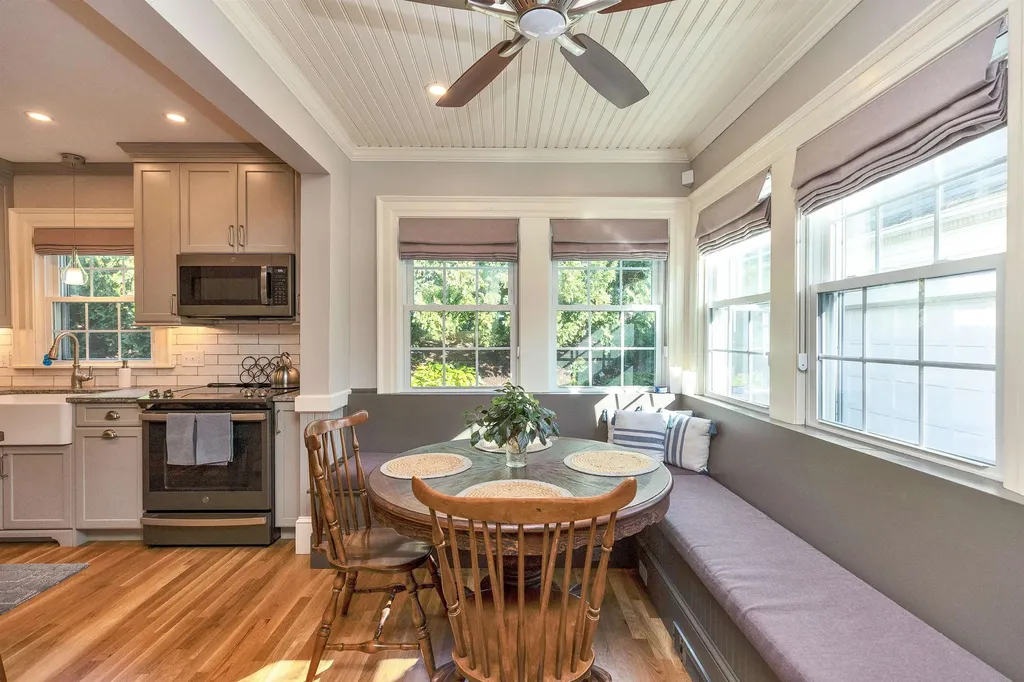 2143 Elm Street Manchester NH 03104