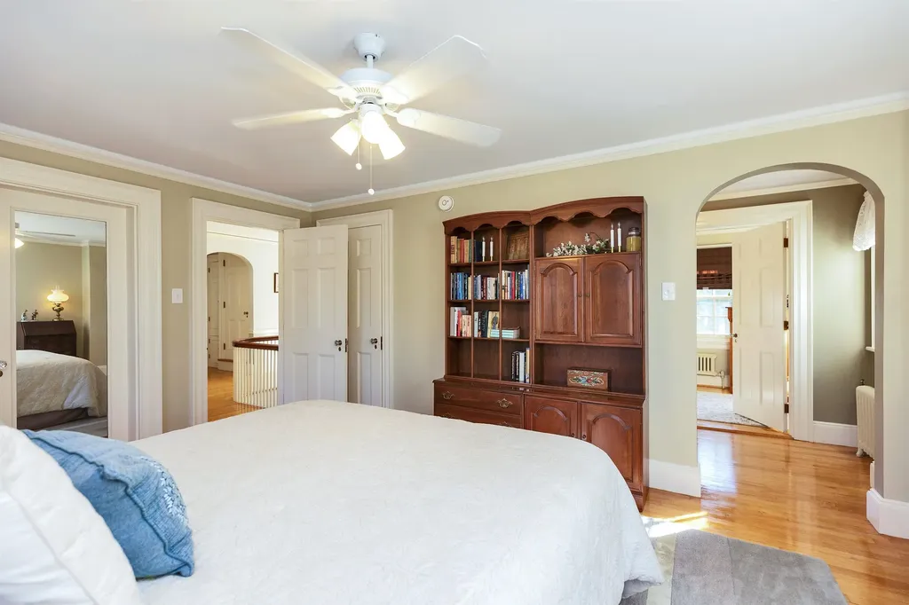 2143 Elm Street Manchester NH 03104