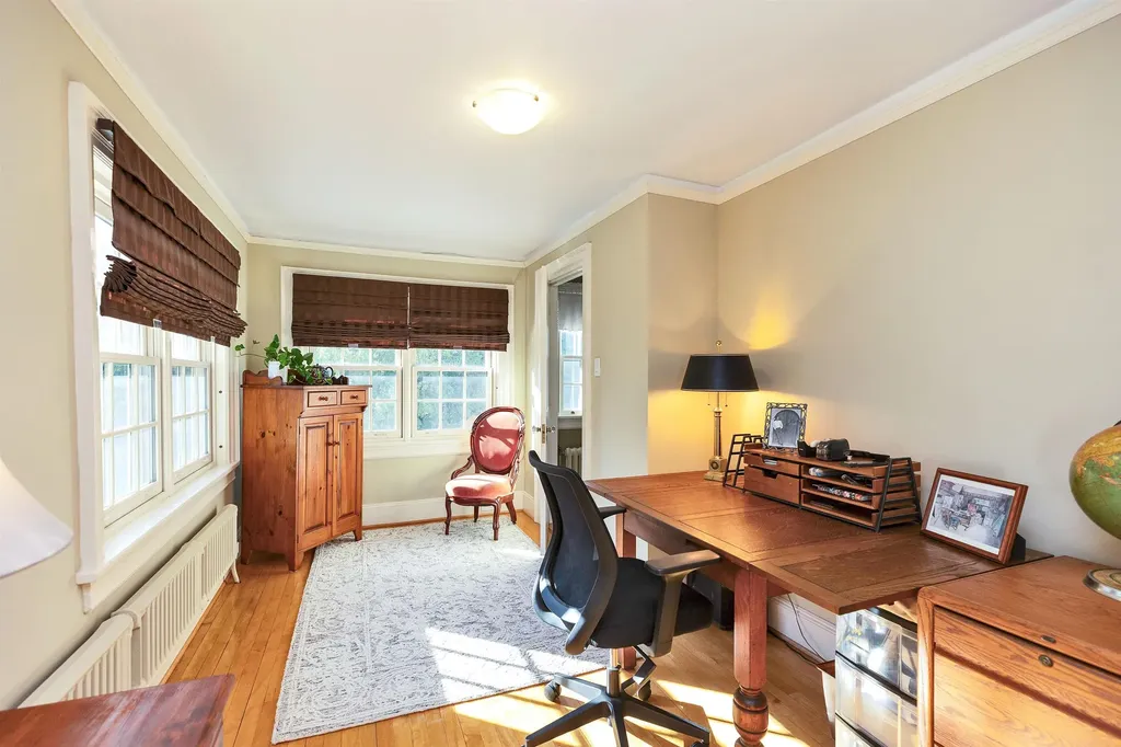 2143 Elm Street Manchester NH 03104