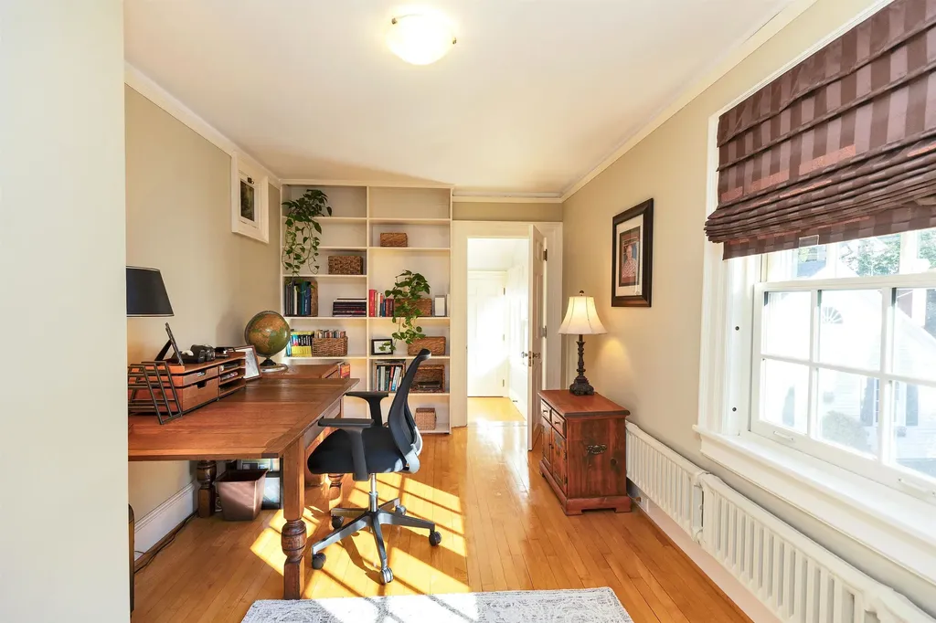 2143 Elm Street Manchester NH 03104