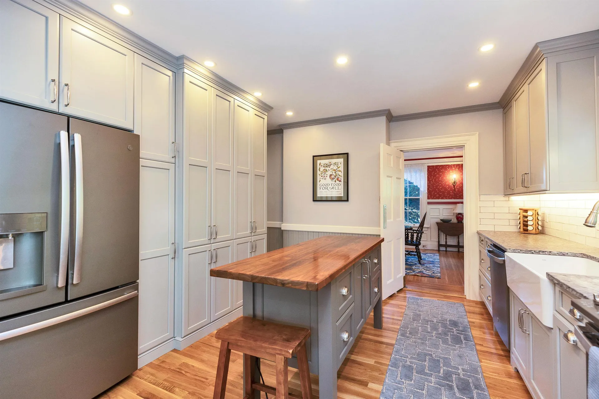 2143 Elm Street Manchester NH 03104