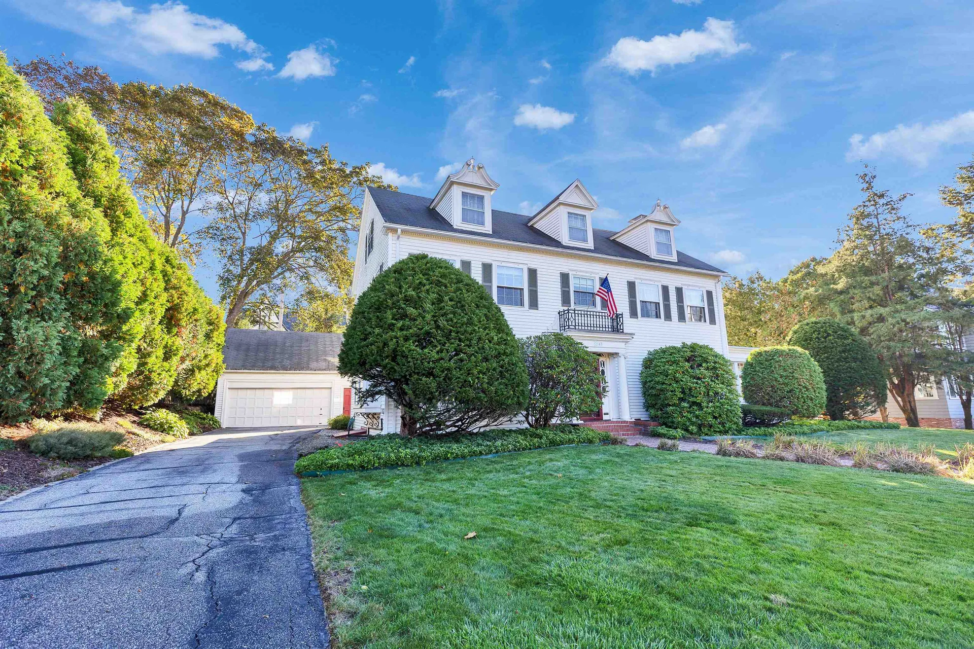 2143 Elm Street Manchester NH 03104