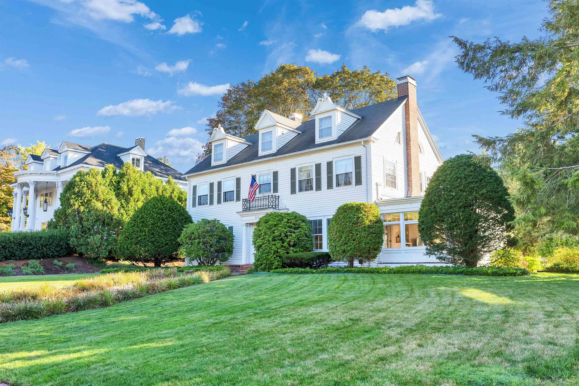 2143 Elm Street Manchester NH 03104