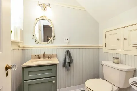 2143 Elm Street Manchester NH 03104