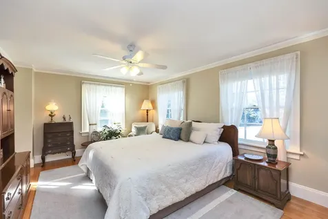 2143 Elm Street Manchester NH 03104