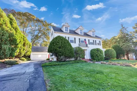 2143 Elm Street Manchester NH 03104