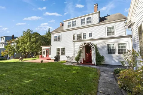 2143 Elm Street Manchester NH 03104