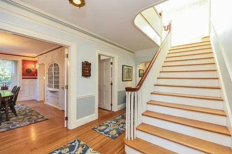 2143 Elm Street Manchester NH 03104