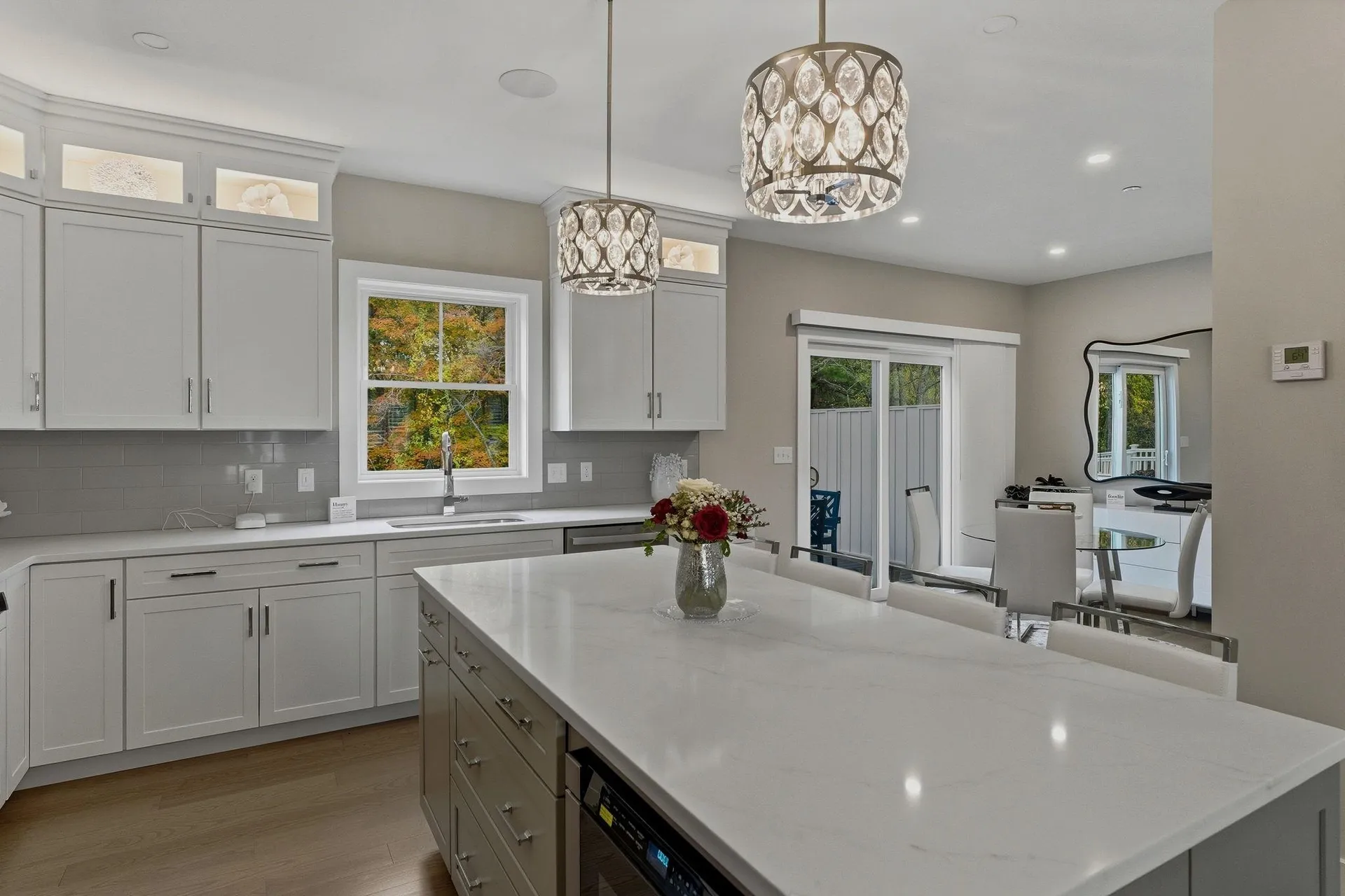 11 Elise Avenue Londonderry NH 03053