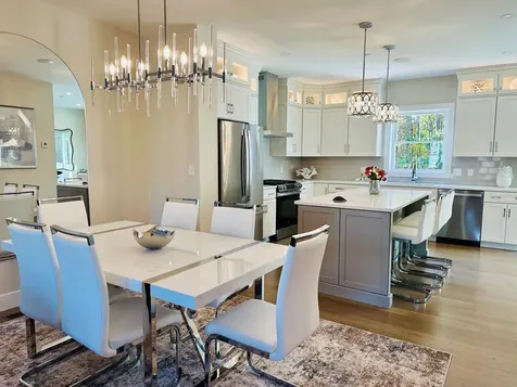 11 Elise Avenue Londonderry NH 03053