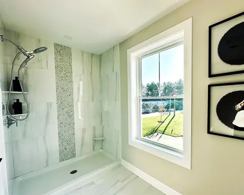 11 Elise Avenue Londonderry NH 03053