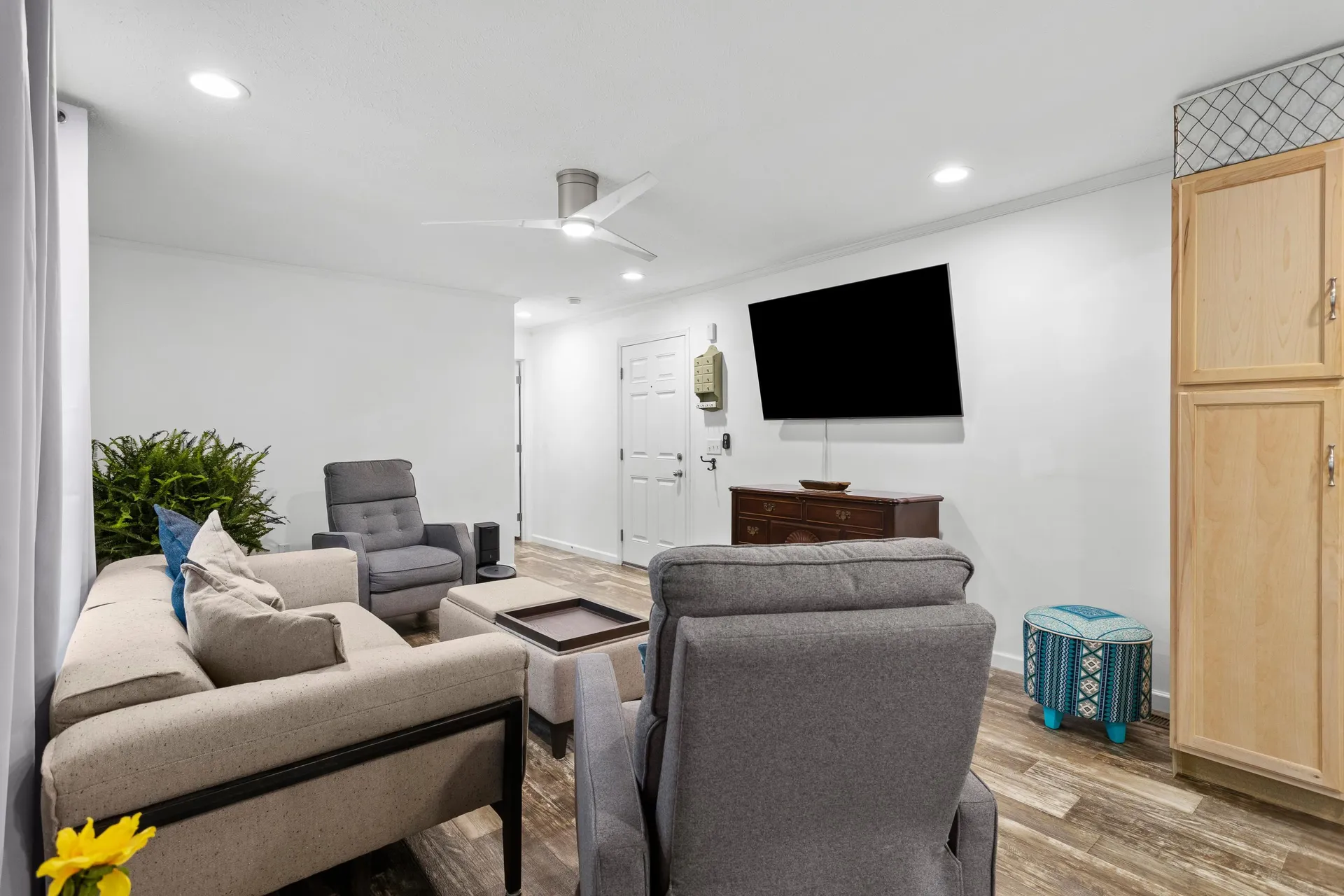 139 Rockingham Road Derry NH 03038