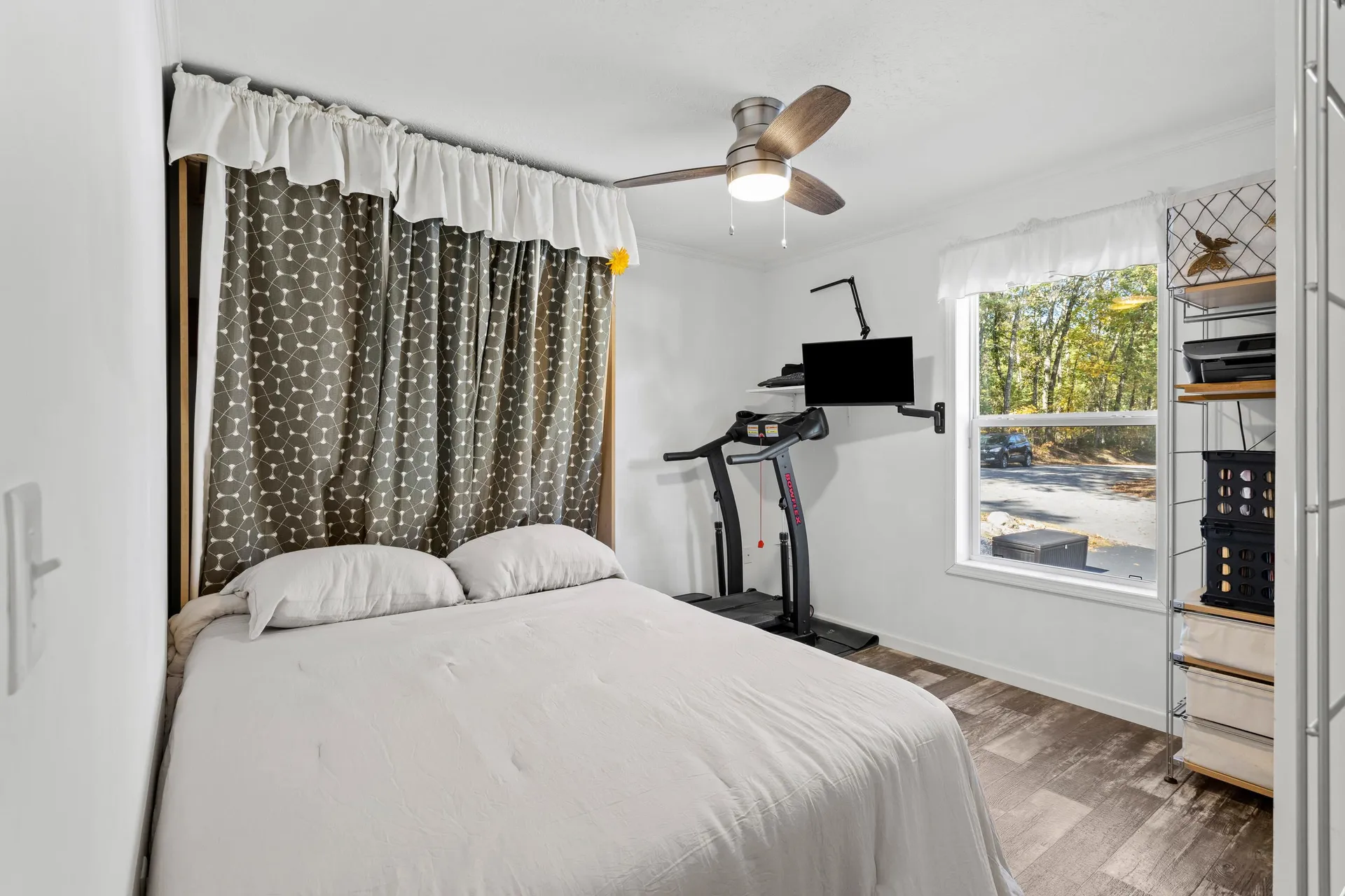 139 Rockingham Road Derry NH 03038