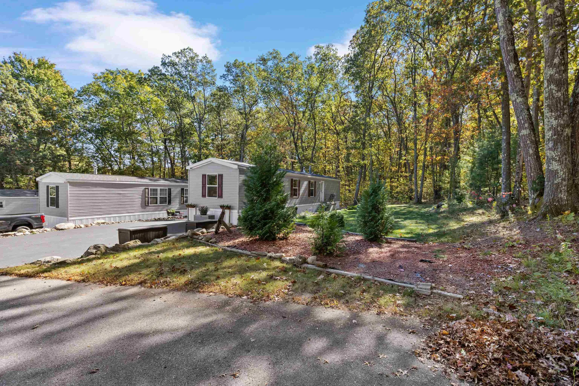 139 Rockingham Road Derry NH 03038