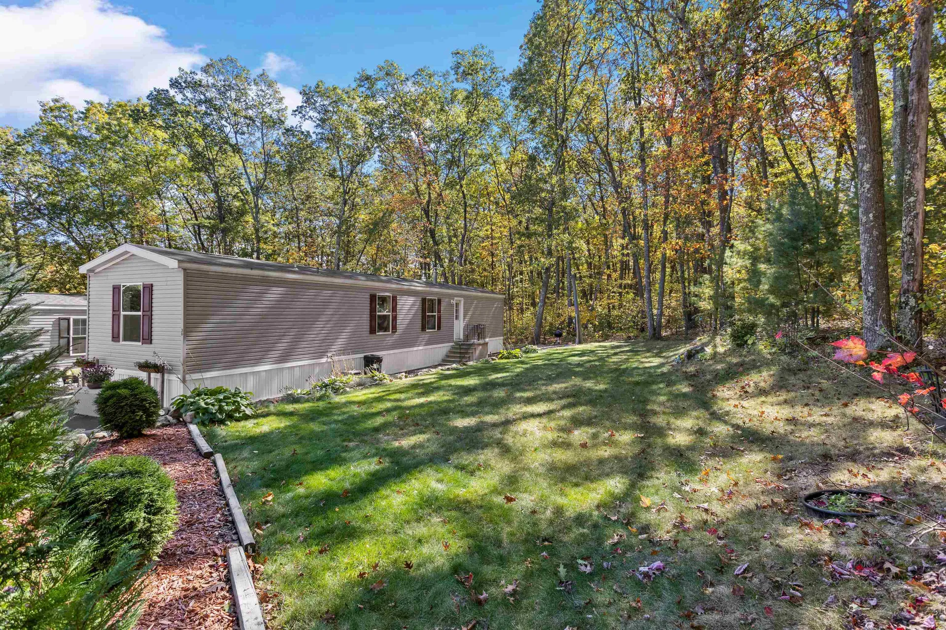 139 Rockingham Road Derry NH 03038