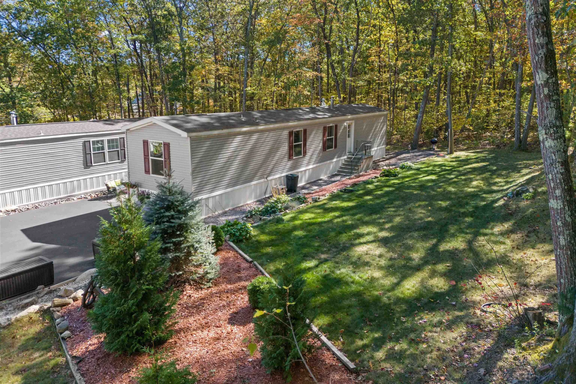 139 Rockingham Road Derry NH 03038