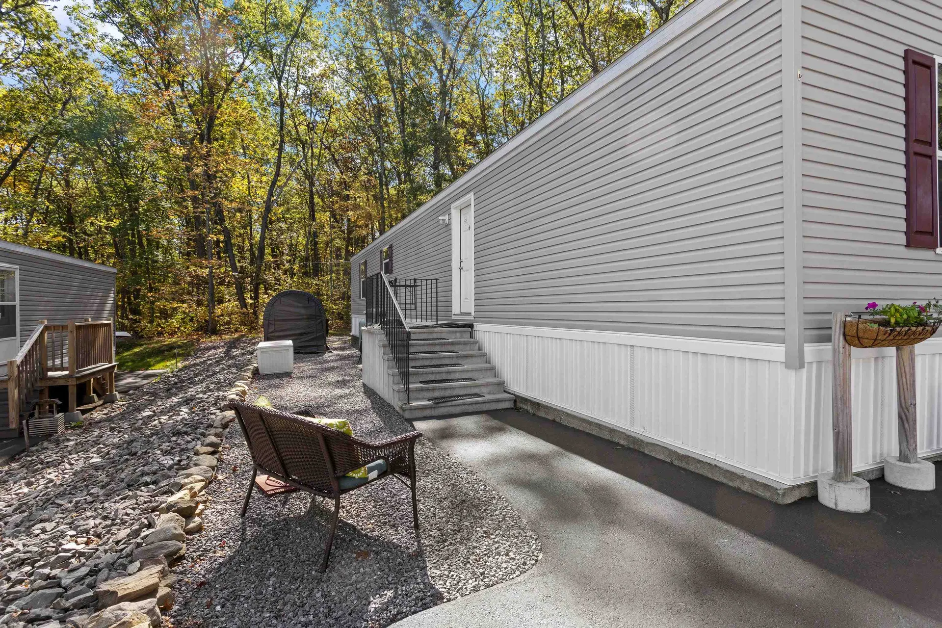 139 Rockingham Road Derry NH 03038