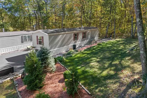 139 Rockingham Road Derry NH 03038