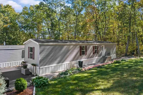 139 Rockingham Road Derry NH 03038