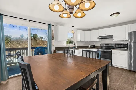 74 Derryfield Road Derry NH 03038