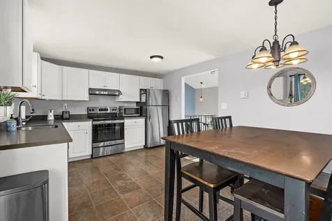 74 Derryfield Road Derry NH 03038