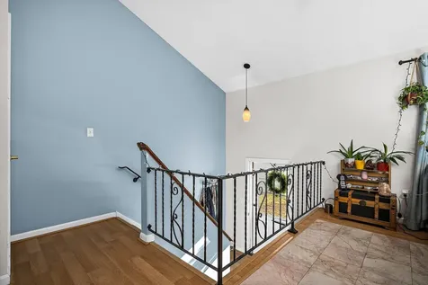 74 Derryfield Road Derry NH 03038