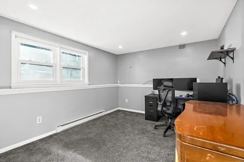 74 Derryfield Road Derry NH 03038