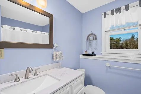 74 Derryfield Road Derry NH 03038